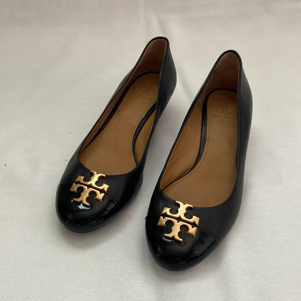 Tory Burch Everly Cap Toe Black Pumps Size 7